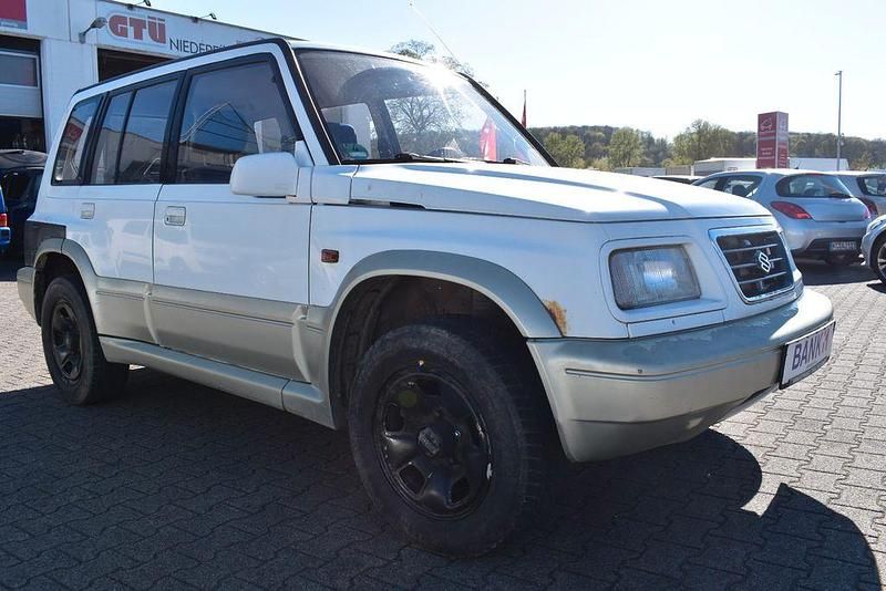 Gebraucht Suzuki Vitara 136 PS (100 kW) 1997 Weiß SUV
