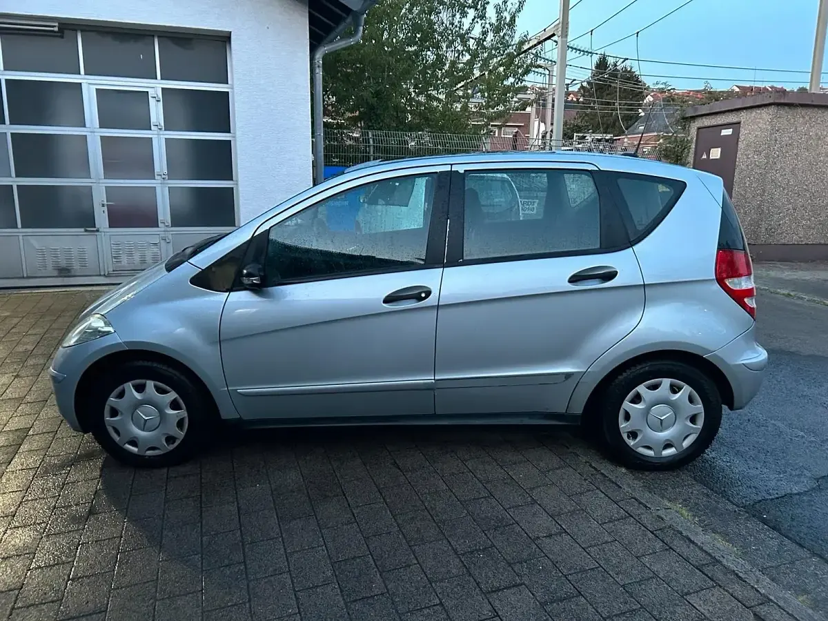 Gebraucht Mercedes A150 95 PS (69 kW) 2005 Silber Kleinwagen