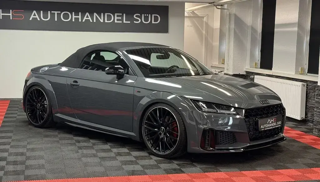 Używany Audi TT Competition 197 KM (144 kW) 2020 Szary Kabriolet