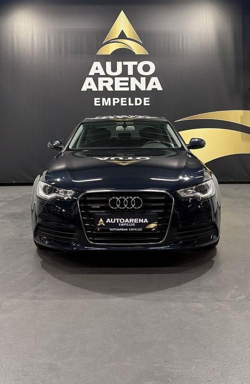 Gebraucht Audi A6 Ambiente 204 PS (150 kW) 2012 Blau Limousine