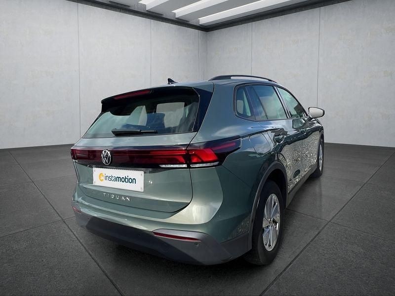 Gebraucht VW Tiguan 150 PS (110 kW) 2024 Grün SUV