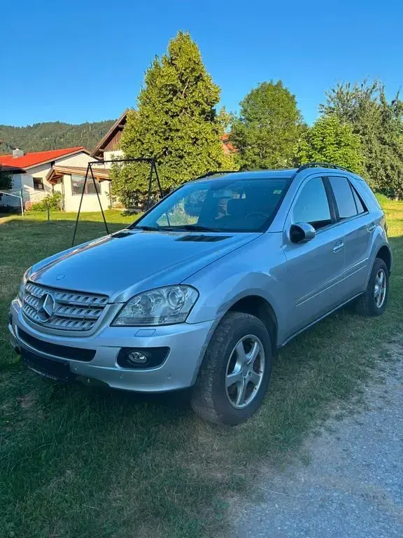Gebraucht Mercedes ML280 190 PS (139 kW) 2007 Grau SUV