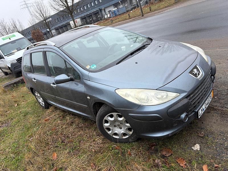Grau Gebraucht 2008 Peugeot 307 Kombi | 2.198 € - Bild 1/4
