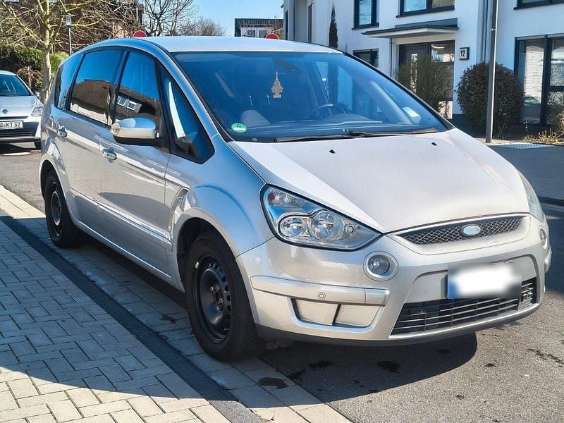 Gebraucht Ford S-MAX Trend 145 PS (106 kW) 2009 Silber Van / Kleinbus