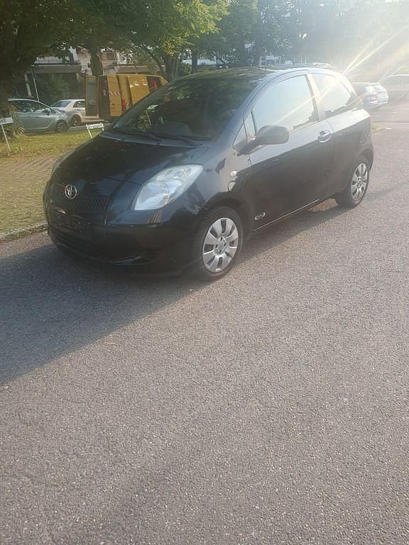 Schwarz Gebraucht 2006 Toyota Yaris Executive Kleinwagen | 1.900 € (Guter Preis) - Bild 1/4