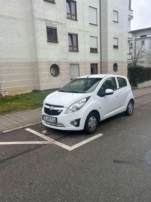 Schneeweiss/summitwhite/arctic Gebraucht 2011 Chevrolet Spark LS Kleinwagen | 1.300 € (Superpreis) - Bild 1/4