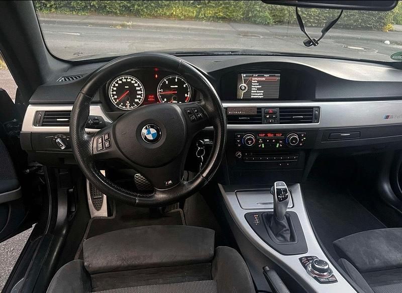 Gebraucht BMW 320 Shadowline 184 PS (135 kW) 2011 Schwarz Coupé