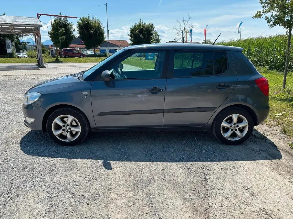 Gebraucht Skoda Fabia Ambition 105 PS (77 kW) 2012 Andere farben Kombi