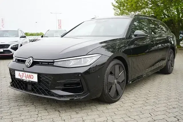 Neu VW Passat R-line 265 PS (194 kW) 2026 Schwarz Kombi