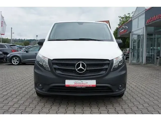 Gebraucht Mercedes Vito 136 PS (100 kW) 2019 Weiß Van