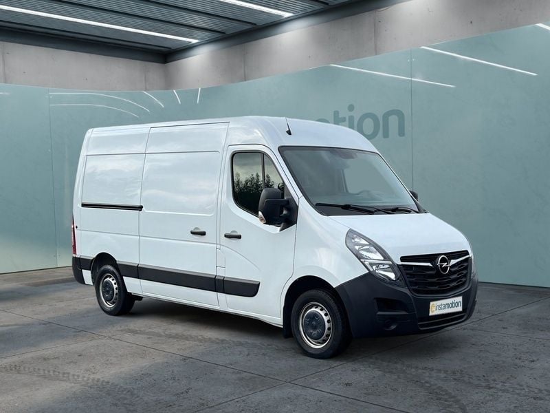 Weiß Gebraucht 2021 Opel Movano Van | 21.290 € (Guter Preis) - Bild 1/4