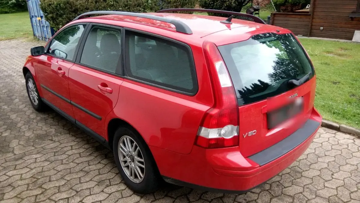 Gebraucht Volvo V50 125 PS (91 kW) 2004 Rot Kombi