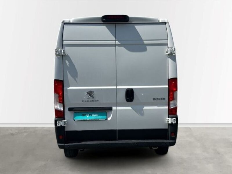 Gebraucht Peugeot Boxer 140 PS (102 kW) 2020 Weiss Van