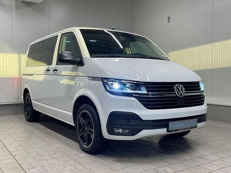 Gebraucht VW Multivan Trendline 150 PS (110 kW) 2022 Weiß Van