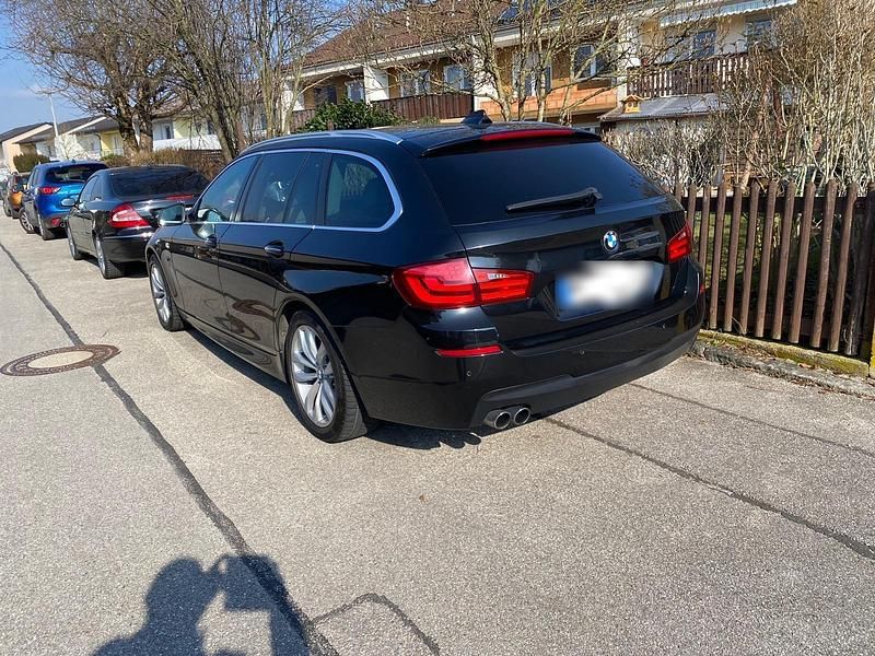 Gebraucht BMW 530 M Sport 245 PS (180 kW) 2011 Schwarz Kombi