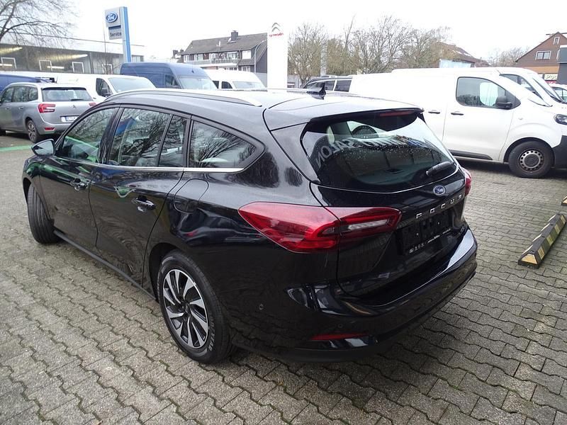Używany Ford Focus Titanium 120 KM (88 kW) 2022 Czarny