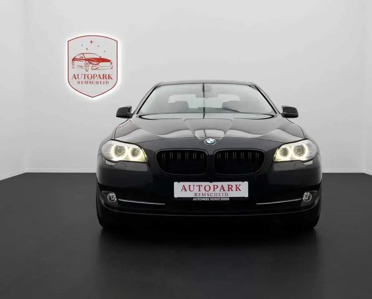 Gebraucht BMW 535 Luxury Line 313 PS (230 kW) 2013 Black sapphire metallic Limousine