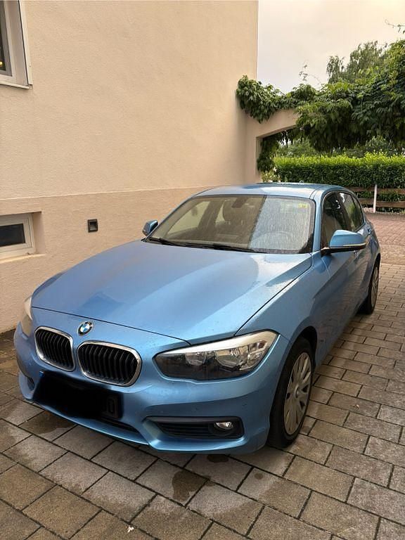 Blau Gebraucht 2017 BMW 116 Advantage Kleinwagen | 10.900 € (Guter Preis) - Bild 1/4