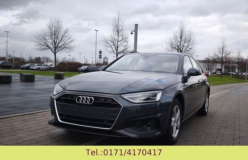 Gebraucht Audi A4 163 PS (119 kW) 2023 Grau Kombi