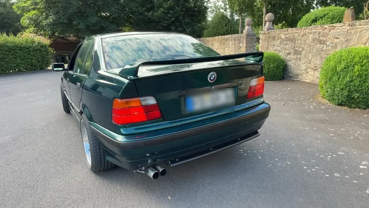 Gebraucht BMW 318 115 PS (84 kW) 1996 Grün Limousine