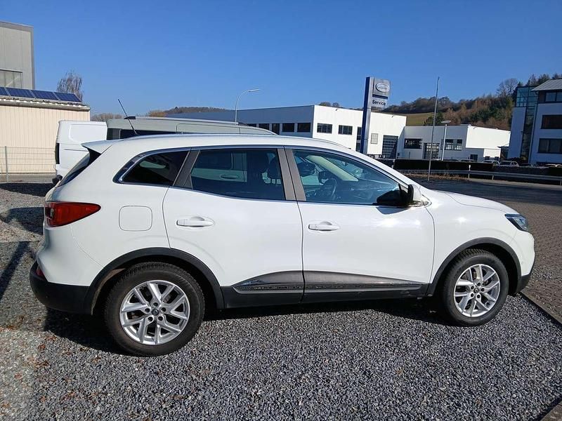 Gebraucht Renault Kadjar XMOD 131 PS (96 kW) 2016 Gletscherweiss SUV