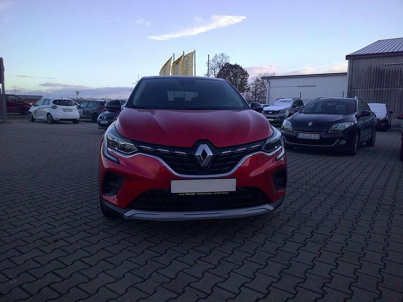 Gebraucht Renault Captur Experience 131 PS (96 kW) 2021 Rot nnp + schwarz gne SUV