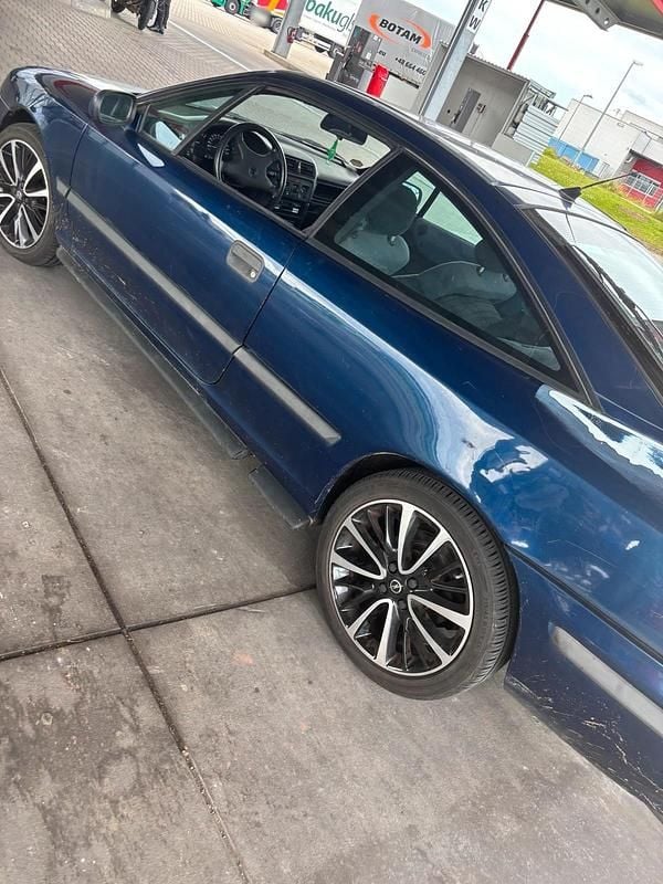 Gebraucht Opel Calibra 115 PS (84 kW) 1990 Blau Coupé
