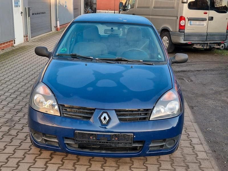 Gebraucht Renault Clio II 58 PS (42 kW) 2008 Blau Kleinwagen