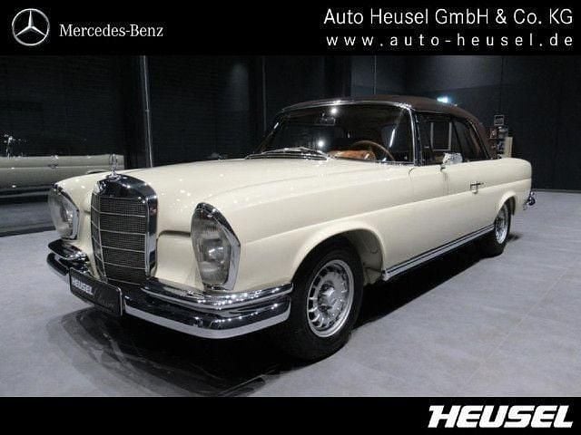 Gebraucht 1967 Mercedes W111 Cabrio | 159.000 € - Bild 1/4