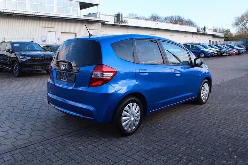 Gebraucht Honda Jazz Exclusive 99 PS (72 kW) 2014 Blau Kleinwagen