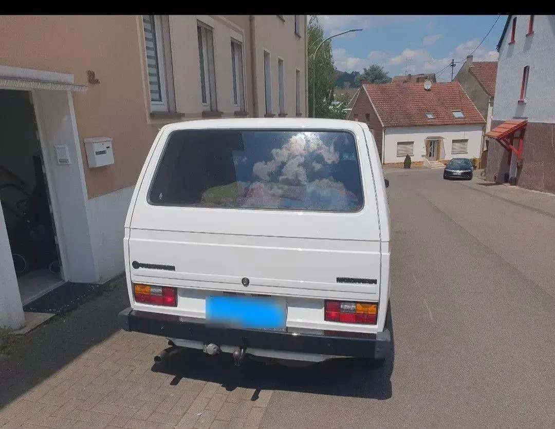 Gebraucht VW Multivan 114 PS (83 kW) 1991 Weiß Van / Kleinbus