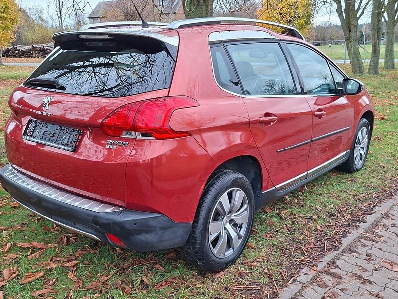 Second-hand Peugeot 2008 Allure 110 CP (80 kW) 2015 Portocaliu SUV