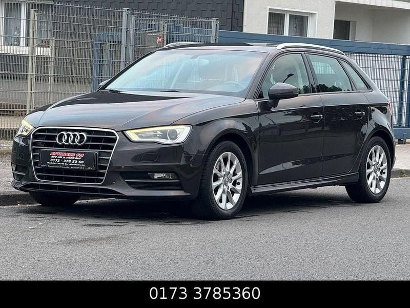 Braun Gebraucht 2014 Audi A3 Sportback Attraction Limousine | 10.990 € (Fairer Preis) - Bild 1/4