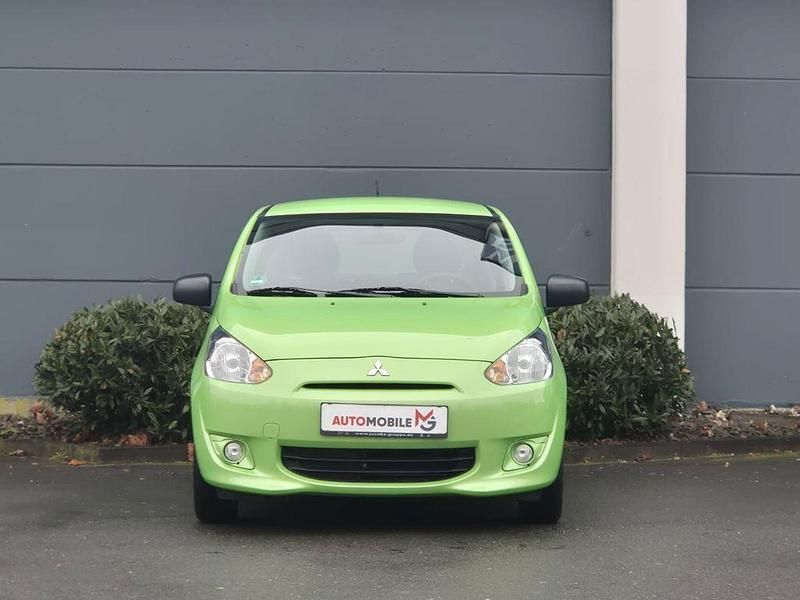 Gebraucht Mitsubishi Space Star Classic Collection 71 PS (52 kW) 2014 Grün Van / Kleinbus