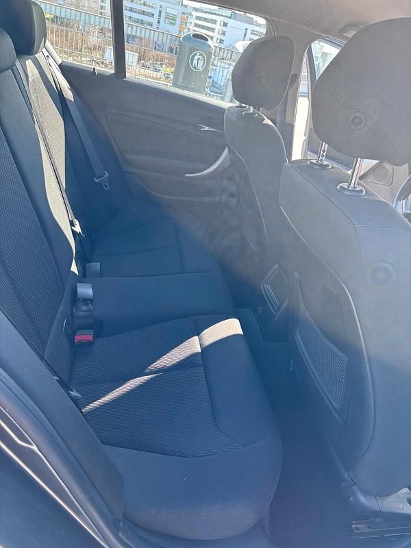 Gebraucht BMW 118 136 PS (100 kW) 2017 Grau Kleinwagen