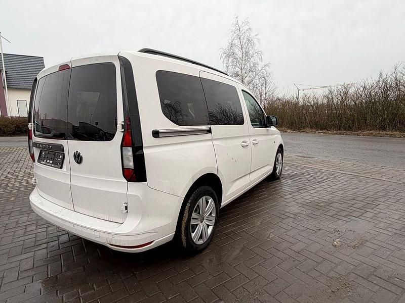 Gebraucht VW Caddy Basis 122 PS (89 kW) 2021 Weiß Van / Kleinbus