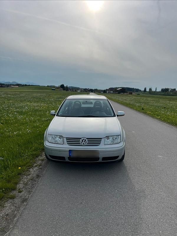 Occasion VW Bora 101 ch (74 kW) 1999 Argent Berline