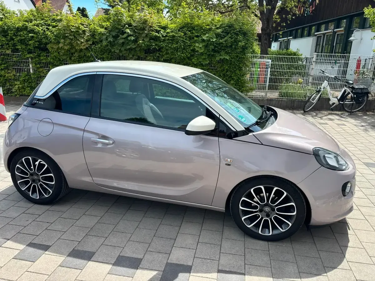 Gebraucht Opel Adam 69 PS (50 kW) 2015 Violet Kleinwagen