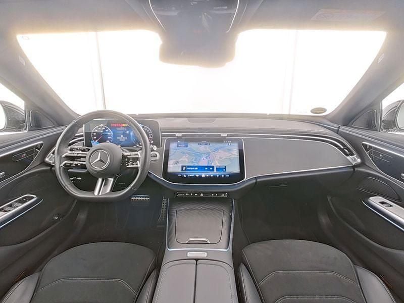 Gebraucht Mercedes E300 AMG 313 PS (230 kW) 2025 Grau Limousine