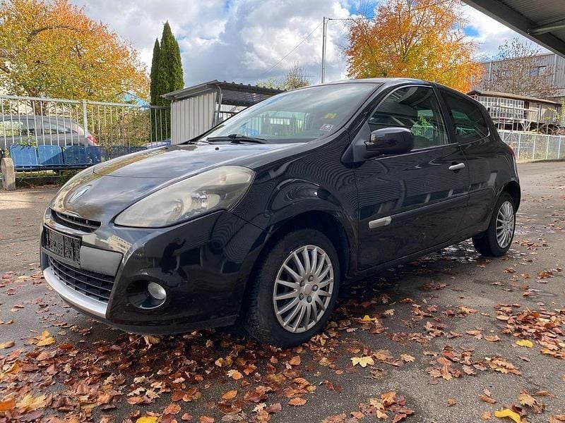 Gebraucht Renault Clio II Dynamique 75 PS (55 kW) 2011 Schwarz Kleinwagen
