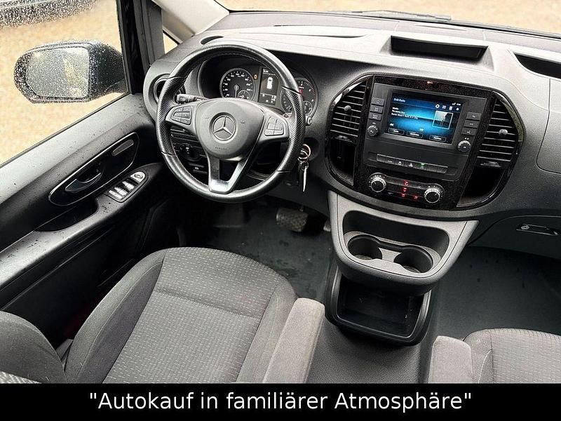 Gebraucht Mercedes Vito 190 PS (139 kW) 2022 Schwarz Van
