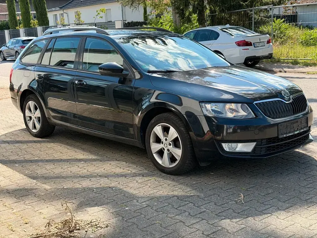 Gebraucht Skoda Octavia Elegance 105 PS (77 kW) 2014 Schwarz Kombi