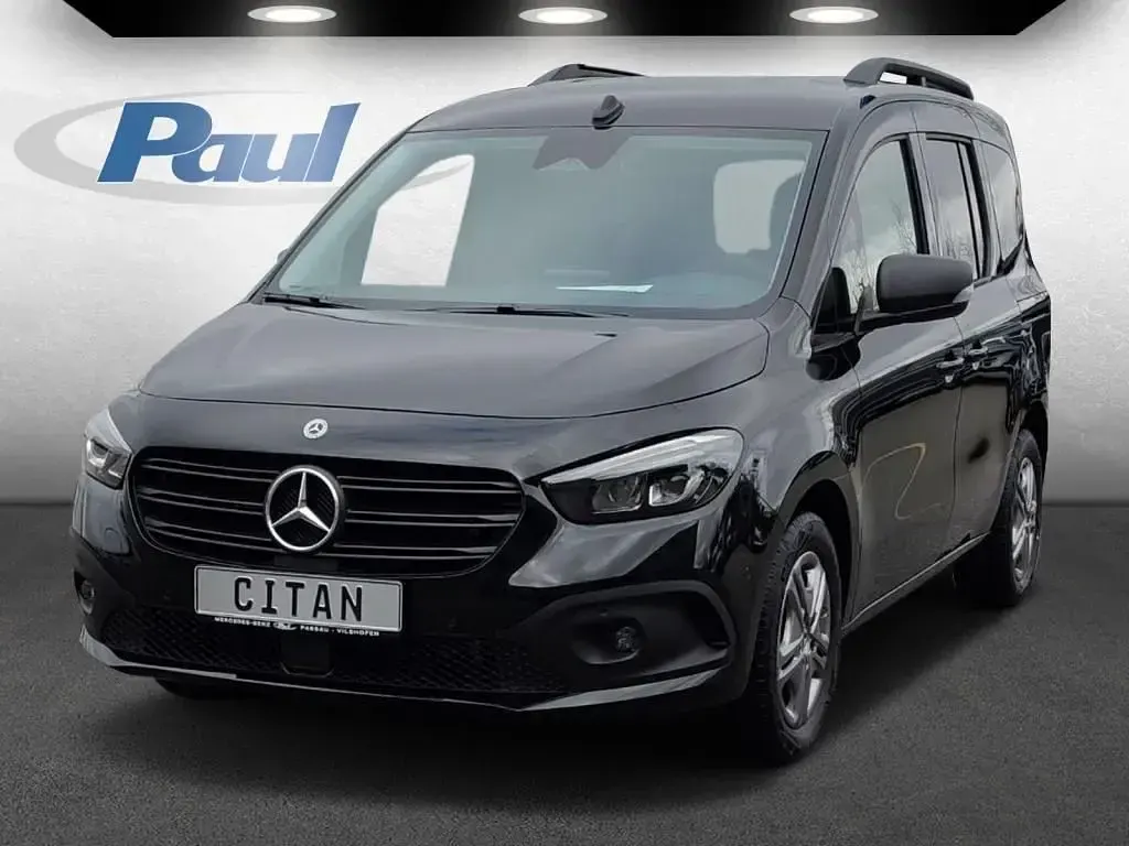 Gebraucht Mercedes Citan 110 95 PS (69 kW) 2024 Schwarz loparitschwarz metalli Van / Kleinbus
