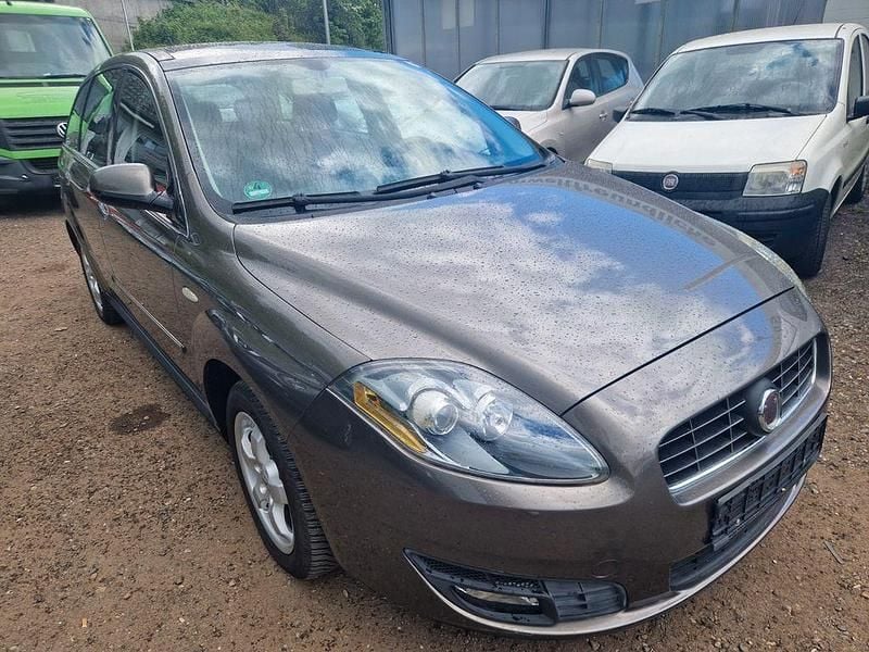 Grau Gebraucht 2008 Fiat Croma Emotion Limousine | 3.900 € (Fairer Preis) - Bild 1/4