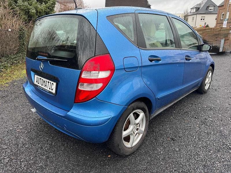 Gebraucht Mercedes A180 Classic 109 PS (80 kW) 2008 Blau Limousine