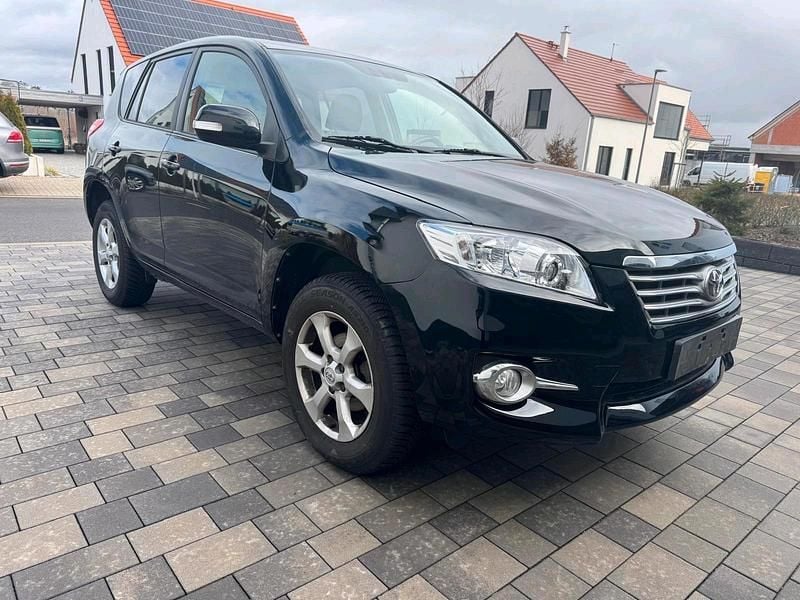 Gebraucht Toyota RAV4 158 PS (116 kW) 2011 Schwarz SUV