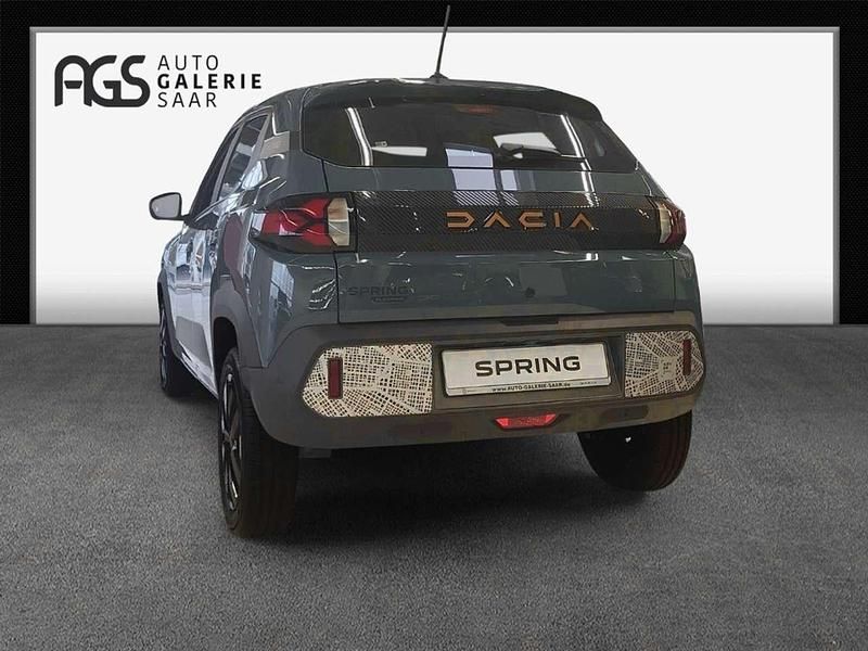 Oliv grün Neu 2024 Dacia Spring Extreme Kleinwagen | 22.550 € (Teuer) - Bild 1/4