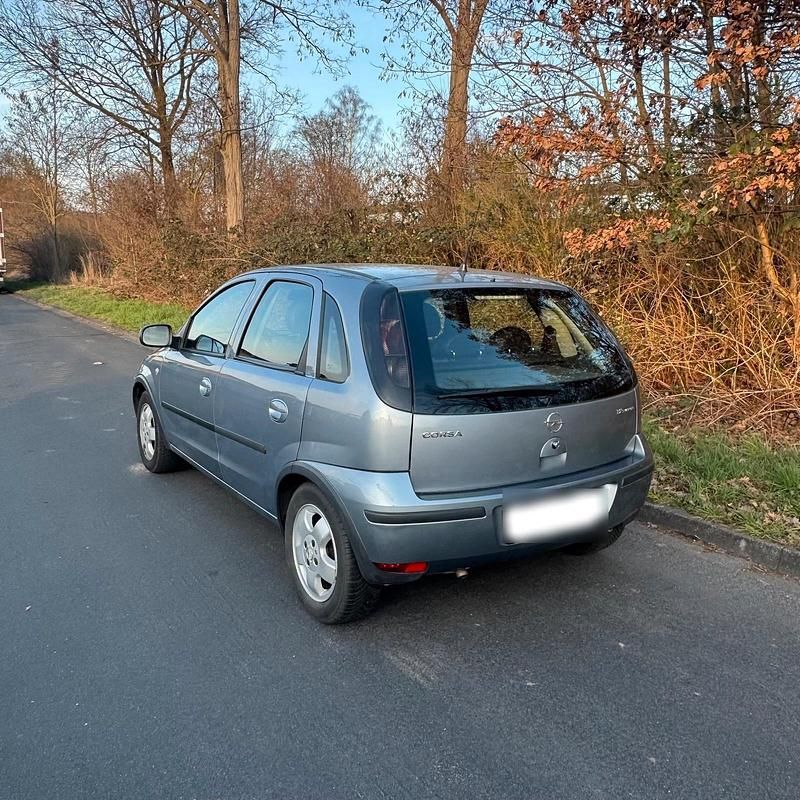Gebraucht Opel Corsa 80 PS (58 kW) 2004 Silber Kleinwagen