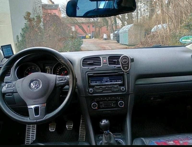 Silber Gebraucht 2011 VW Golf VI Kombi | 6.500 € (Teuer) - Bild 1/4