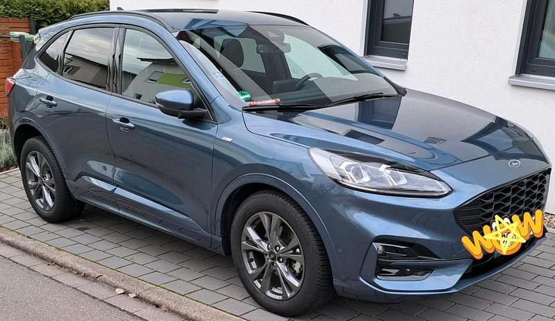 Gebraucht Ford Kuga ST-Line 120 PS (88 kW) 2022 Blau SUV